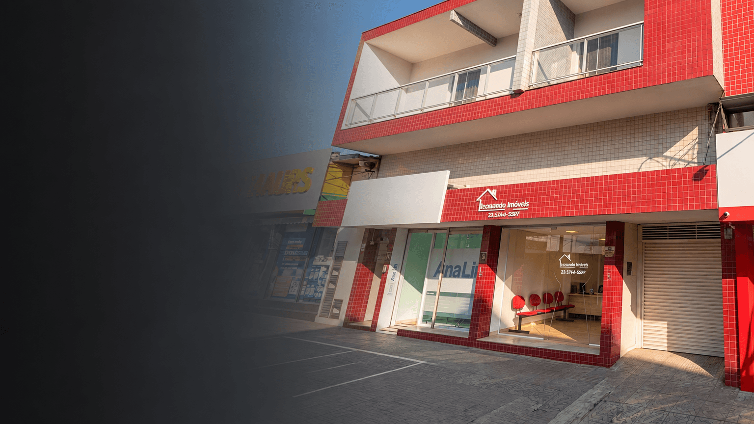 Fachada da Leonardo Imóveis